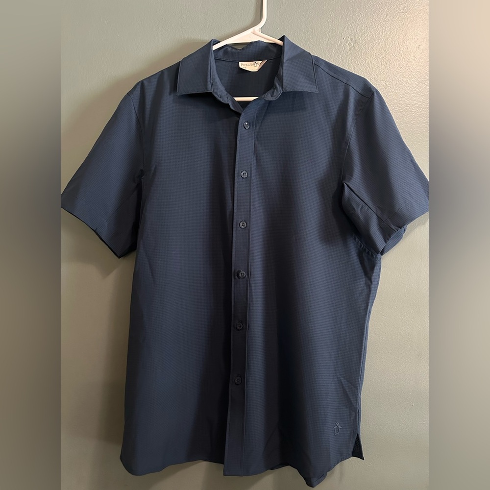 Penguin Sport Men's Size Small Short Sleeve  Button Up Navy Blue NWOT TH3